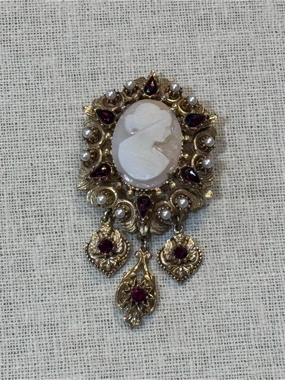 Vintage Florenza Translucent Cameo Dangle Brooch Gold Tone Faux Pearl Rhinestone
